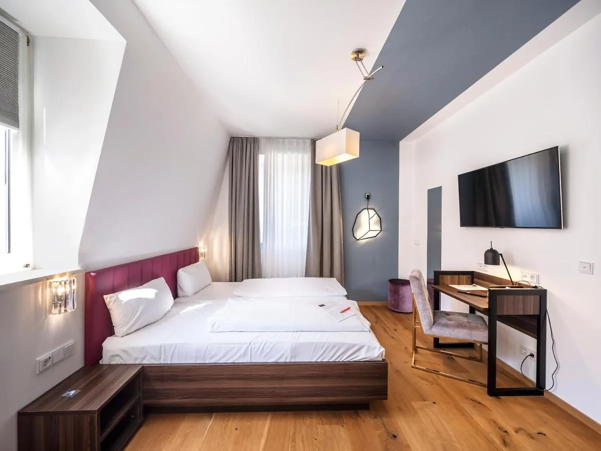 New Design Hotel Heidelberg Aparthotel